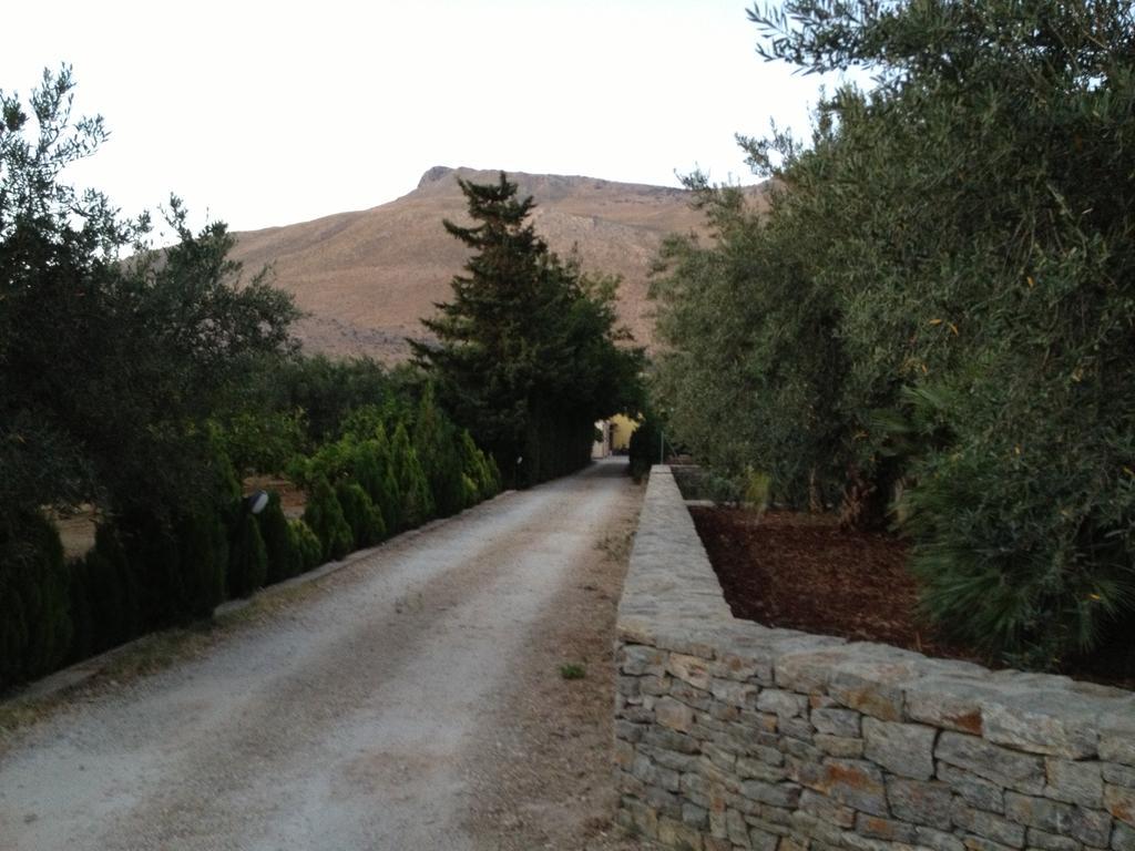 הוילה קסטלוצו La Giara San Vito Lo Capo מראה חיצוני תמונה